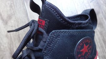 Atraktivní velmi lehké CONVERSE v.41 - top stav - 5