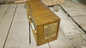 Elektronkové rádio Tesla Teslaton 536A - 5