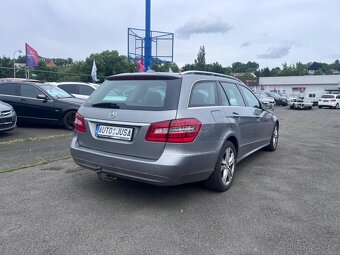 Mercedes Benz E - 5