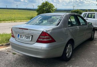 Mercedes Benz C 200 - 5