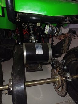Dětská elektrická ctyrkolka - 5