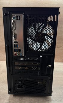 PC - Ryzen 7 1700, RX580 8GB, 16GB RAM, 512GB SSD - 5