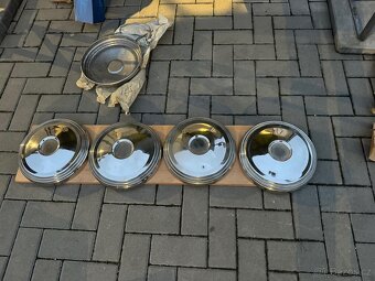 Volha Gaz 24, nové poklice - 5