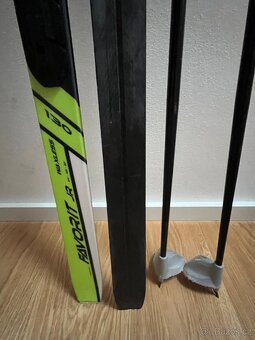 Prodám dětský běžkařský set: běžky, hole a boty. - 5