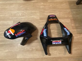 Honda CBR 1000RR FIREBLADE Originál plasty z 2007 - 5