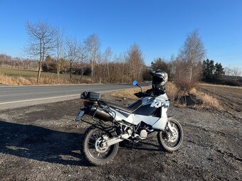KTM 950 Adventure - 5