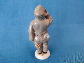 STARÁ PORCELÁNOVÁ SOŠKA DOBRÉHO VOJÁKA ŠVEJKA. - 5