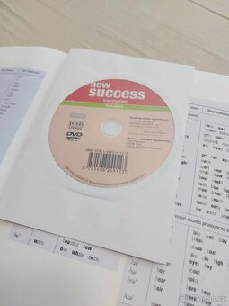 Intermediate Students' Book New success od Stuart McKinlay - 5