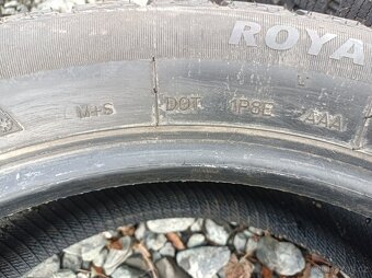 Pneu zimní 215/55 R 18 - 5
