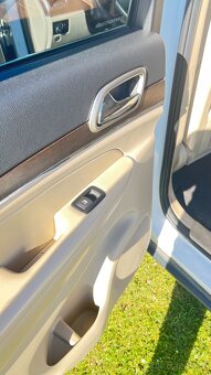 Prodám Jeep Grand Cherokee 3.0 V6 DI. r.v.2015 - 5