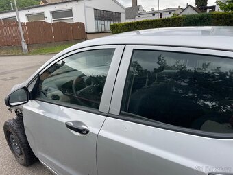Hyundai i10 1.0 havarované 11tis. km - 5