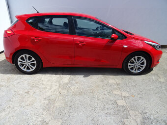 Kia Ceed 1.6GDi,99kW,1majČR,S.kniha,64tkm,ESP,klima - 5