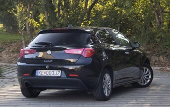 Alfa Romeo Giulietta (2015) - 5