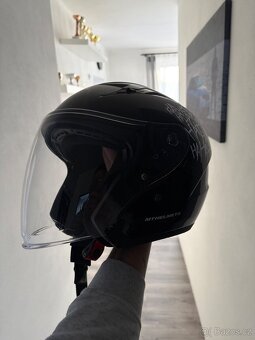 Helma MT Helmets velikost XL - 5