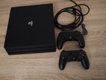 Prodám Playstation 4 Pro - 5