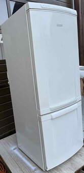 Lednice s mrazákem Electrolux ERB 29233 W - 5