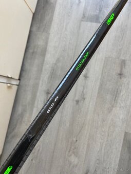 Hůl CCM Trigger 6 95flex levá ZÁRUKA extra dlouhá - 5