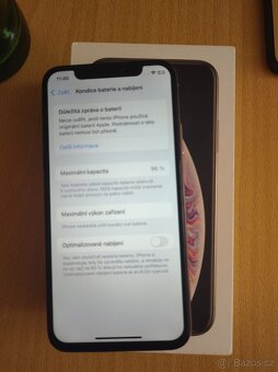 iPhone xs 64gb zlatý - 5