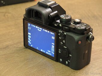 Sony Alpha A7 tělo - 5
