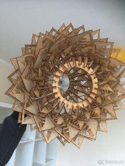 Dřevěný lustr - 5