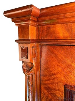 Starožitná šatní skříň - historismus - 5