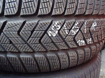 Zimní pneu Pirelli Scorpion, 255/55/19 111H XL, 4 ks, 8 mm - 5