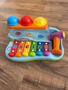 Zatloukačka s pianem - 5