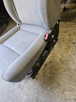 Sedačka sedadlo spolujezdce VW T5 - 5