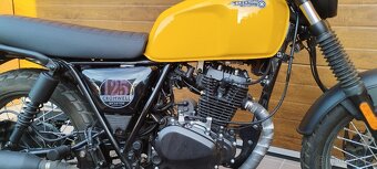 Motorka Brixton Cromwell 125 (2024, 1800 Km) - 5