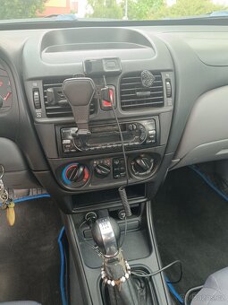 Nissan Almera 2003 - 5