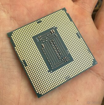 Gigabyte Z390 - i9-9900K - 32GB RAM - Noctua - Hackintosh - 5