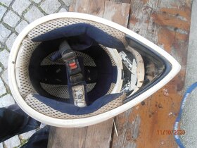 PRODÁM motokrosovou helmu - 5