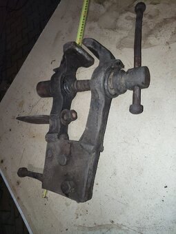 Větší kovářský svěrák - 5