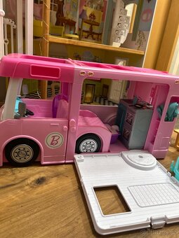 Domeček Kidkraft pro Barbie - 5