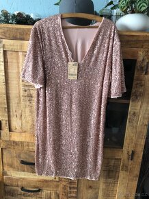 Nové šaty s cedulkou 44 - 5