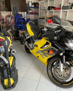 Honda CBR600F - 5