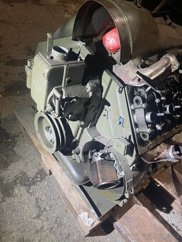 Motor Tatra 603 - 5