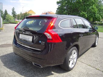 Volvo V60 2,4 D6 PHEV Luxusní vůz - 5