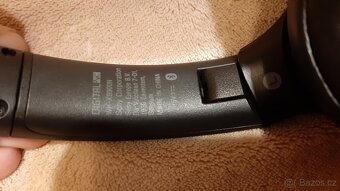 Sony sluchátka typ vyfocený blutu... - 5