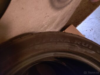 Pneu 235/50 R18 - 5