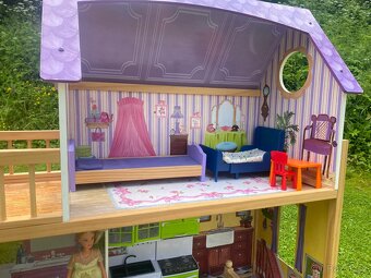Velký dřevěný domeček pro panenky KidKraft + spousta doplňků - 5