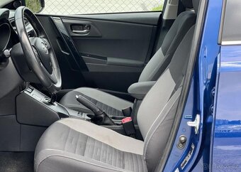 Toyota Auris 1.8i HYBRID AUTOMAT TEMPOMAT automat 73 kw - 5
