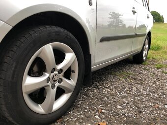 Škoda Fabia 2 FL combi 1.6 Tdi 66kW 155tis km - 5