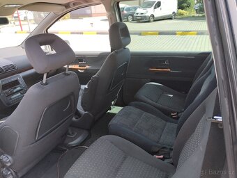 SEAT ALHAMBRA 2,8 VR6 , 7 místne r.v.2003 - 5