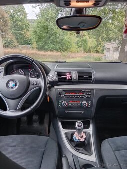 BMW E87 rok výroby 2009 - 5