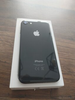 Apple iPhone 8 64gb + krabicka, super stav, Space grey - 5