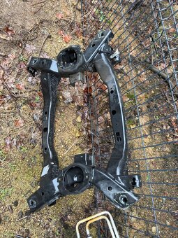 Dodge Challenger - náhradní díly - 5