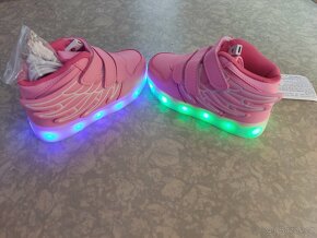 Dětské svítící boty - 5