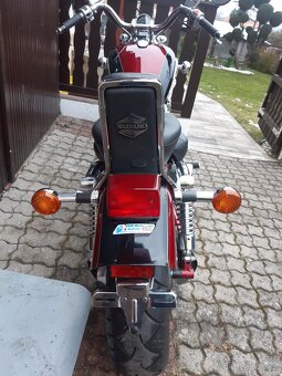 Suzuki VS 1400 Intruder - 5