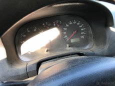 VW GOLF 4 1,4i 16V 55kW APE 1999 - díly z vozu - 5